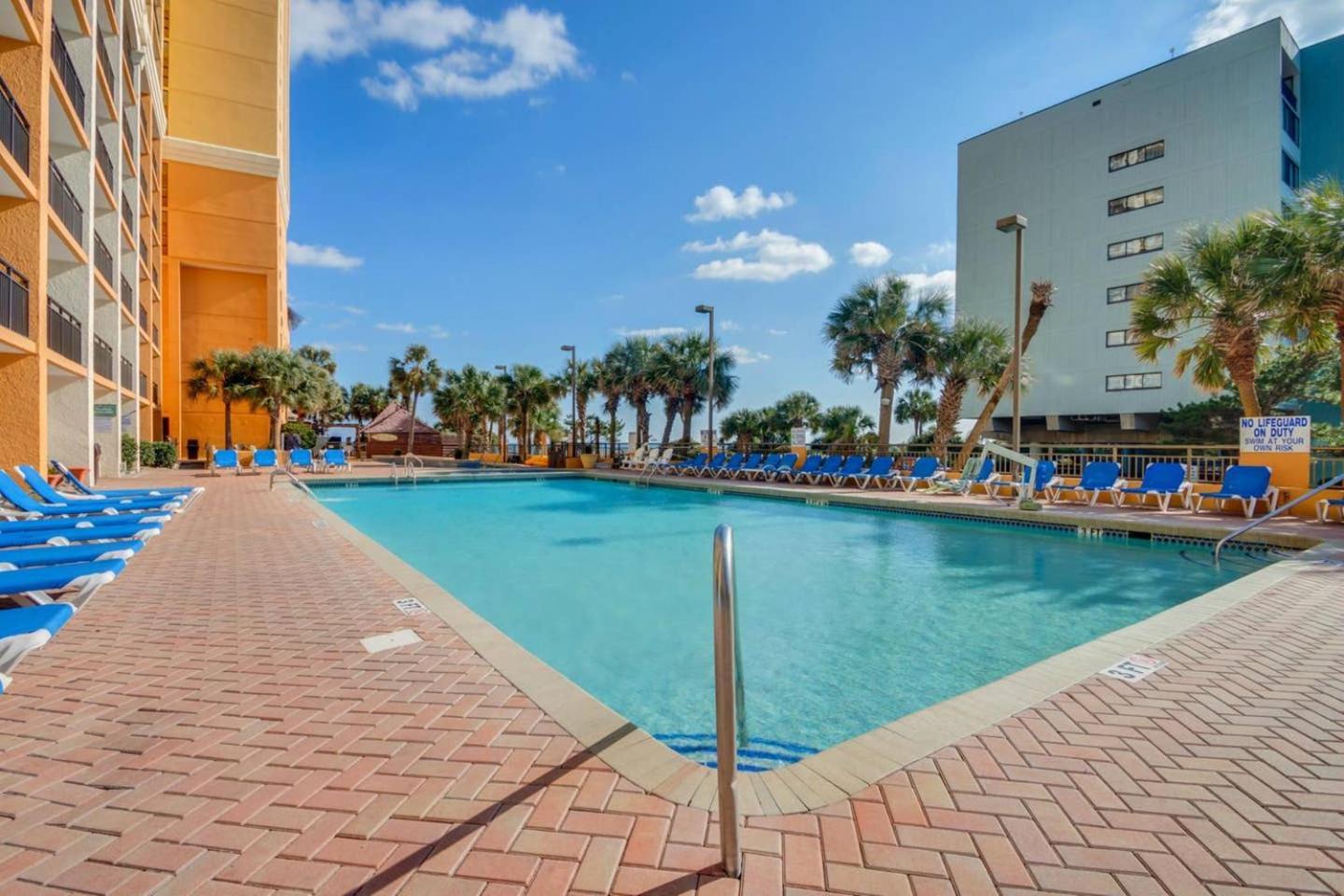 Oversized Ocean View Queen Suite With Beautiful Fireplace And Accents - Sleeps 4 Guests! Myrtle Beach Quarto foto
